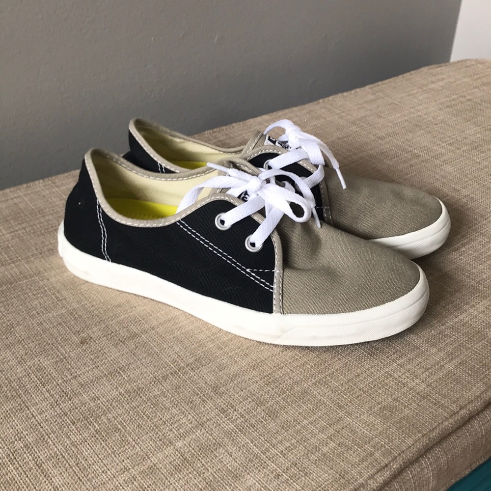 NWOT converse